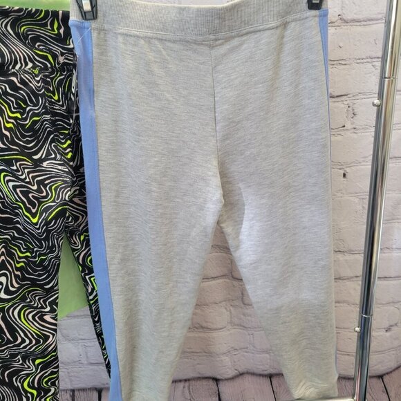 Bundle Girls Small Tops and Bottoms - Picture 2 of 11